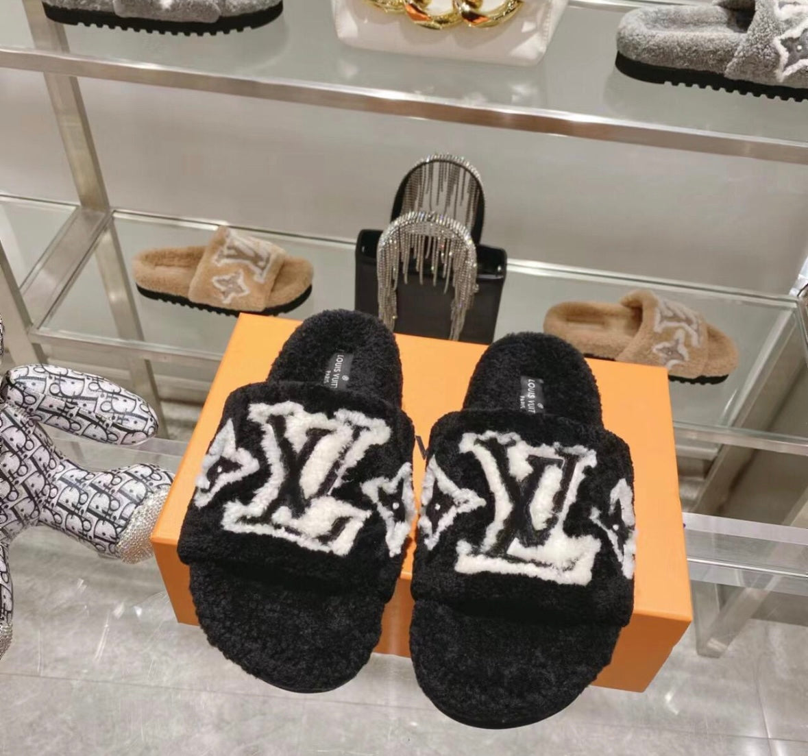 Louis Vuitton Slides Black