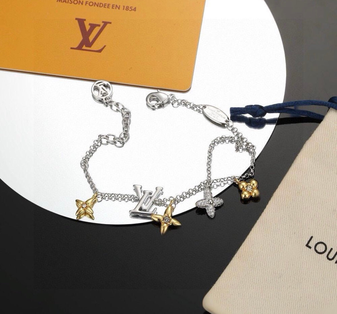 Louis Vuitton Silver necklace